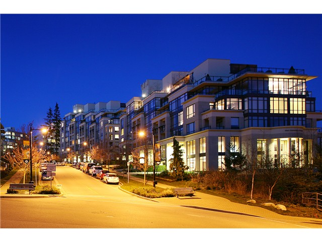 9320 University Crescent Crescent, Burnaby, BC V5A 4X9