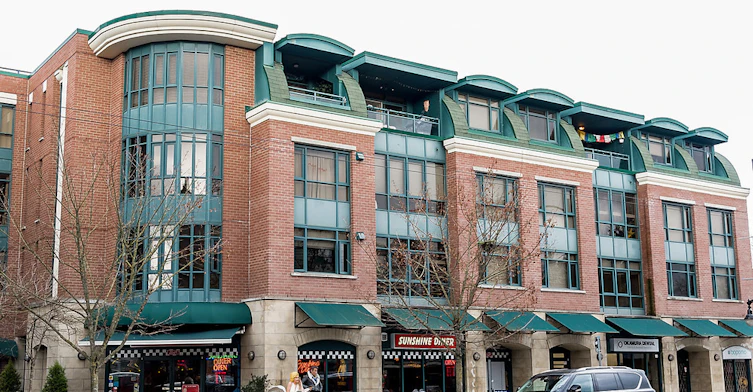2665 Broadway West, Vancouver, BC V6K 2G2
