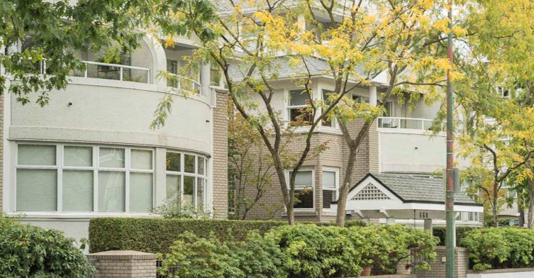 668 16th Avenue West, Vancouver, BC V5Z 1S6