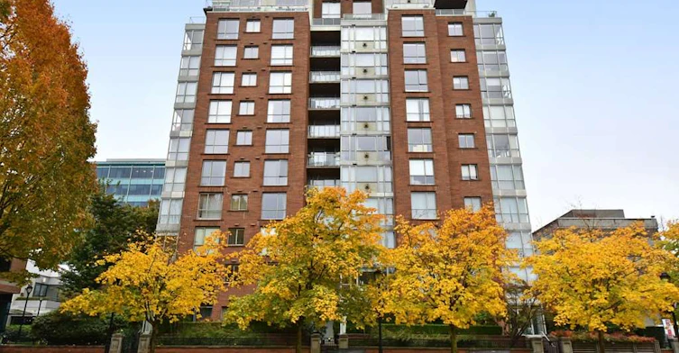 1575 10th Avenue West, Vancouver, BC V6J 5L1 - 2