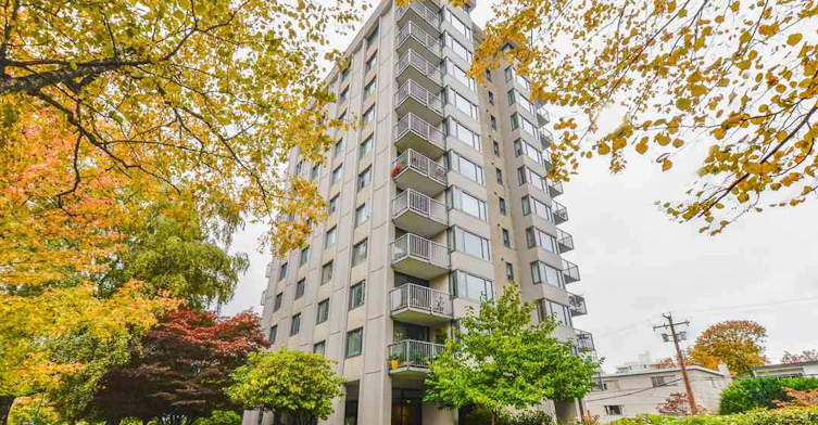 2165 40th Avenue West, Vancouver, BC V6M 1W4