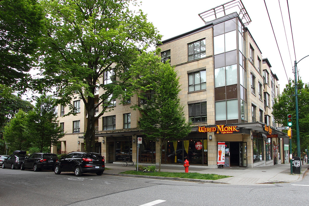 2015 Trafalgar Street, Vancouver, BC V6K 3S5