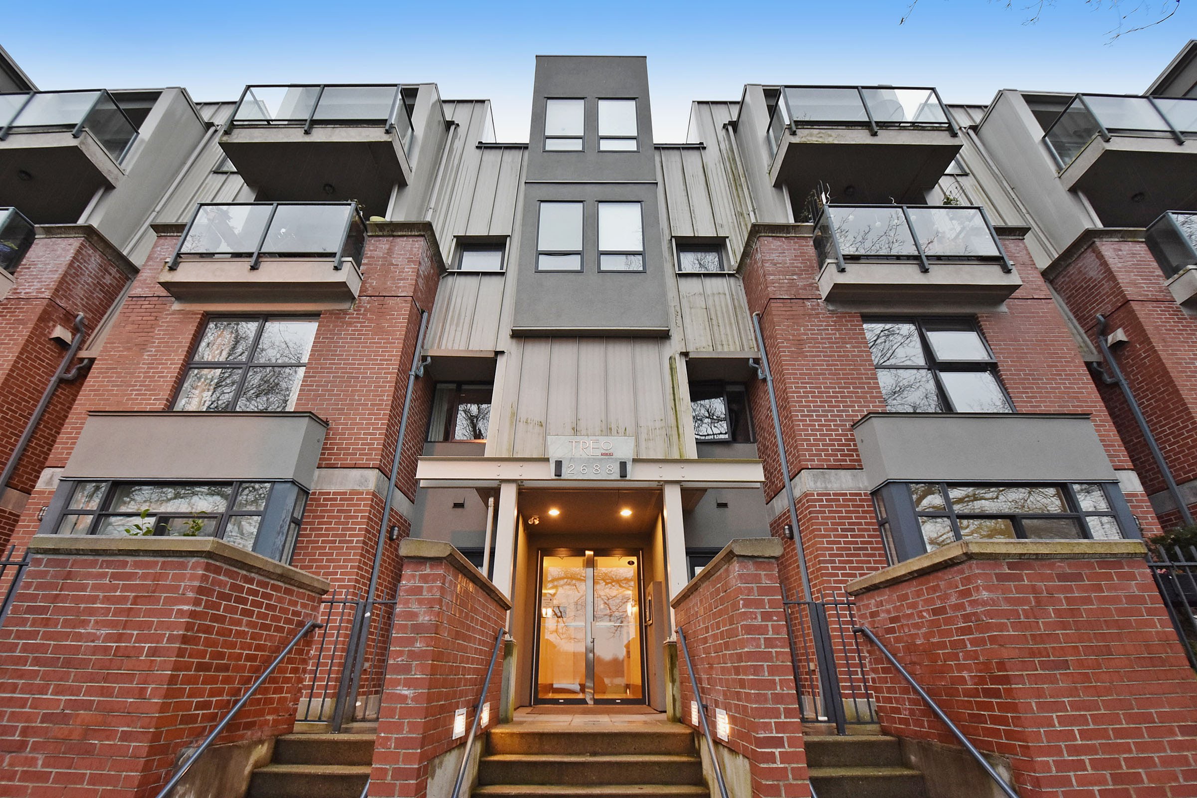 2688 Vine Street, Vancouver, BC V6K 4T6