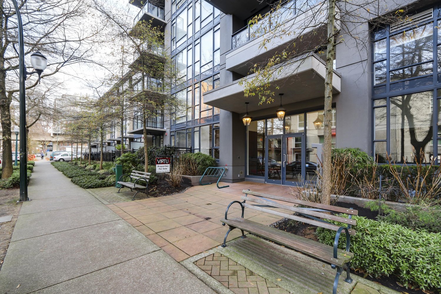 1650 7th Avenue West, Vancouver, BC V6J 5N1 - 5
