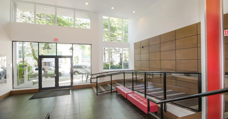 1650 7th Avenue West, Vancouver, BC V6J 5N1 - 6