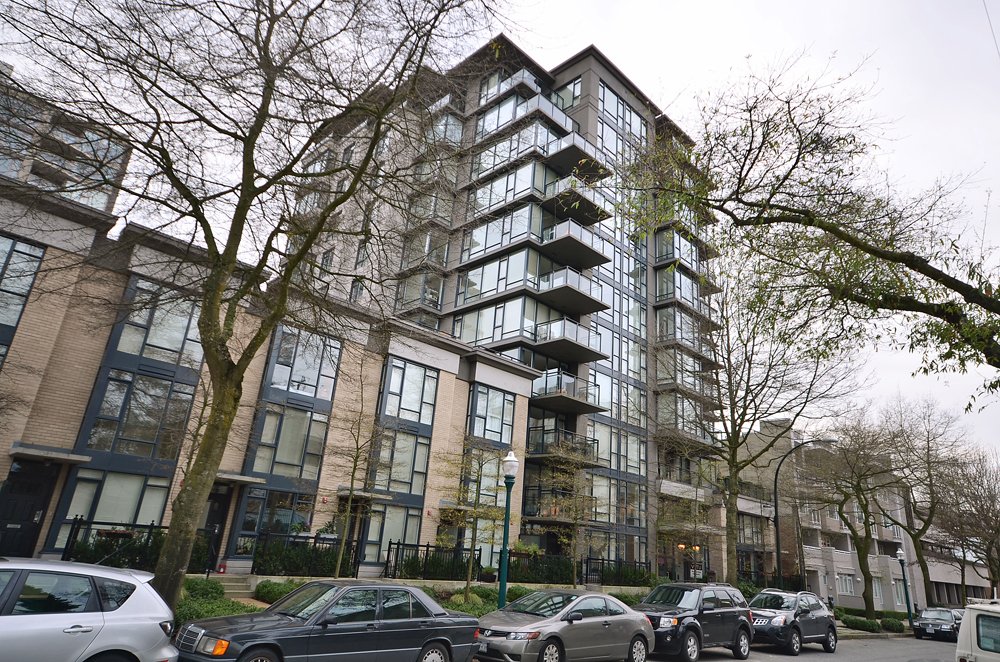 1650 7th Avenue West, Vancouver, BC V6J 5N1 - 3