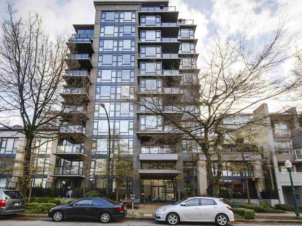 1650 7th Avenue West, Vancouver, BC V6J 5N1 - 2