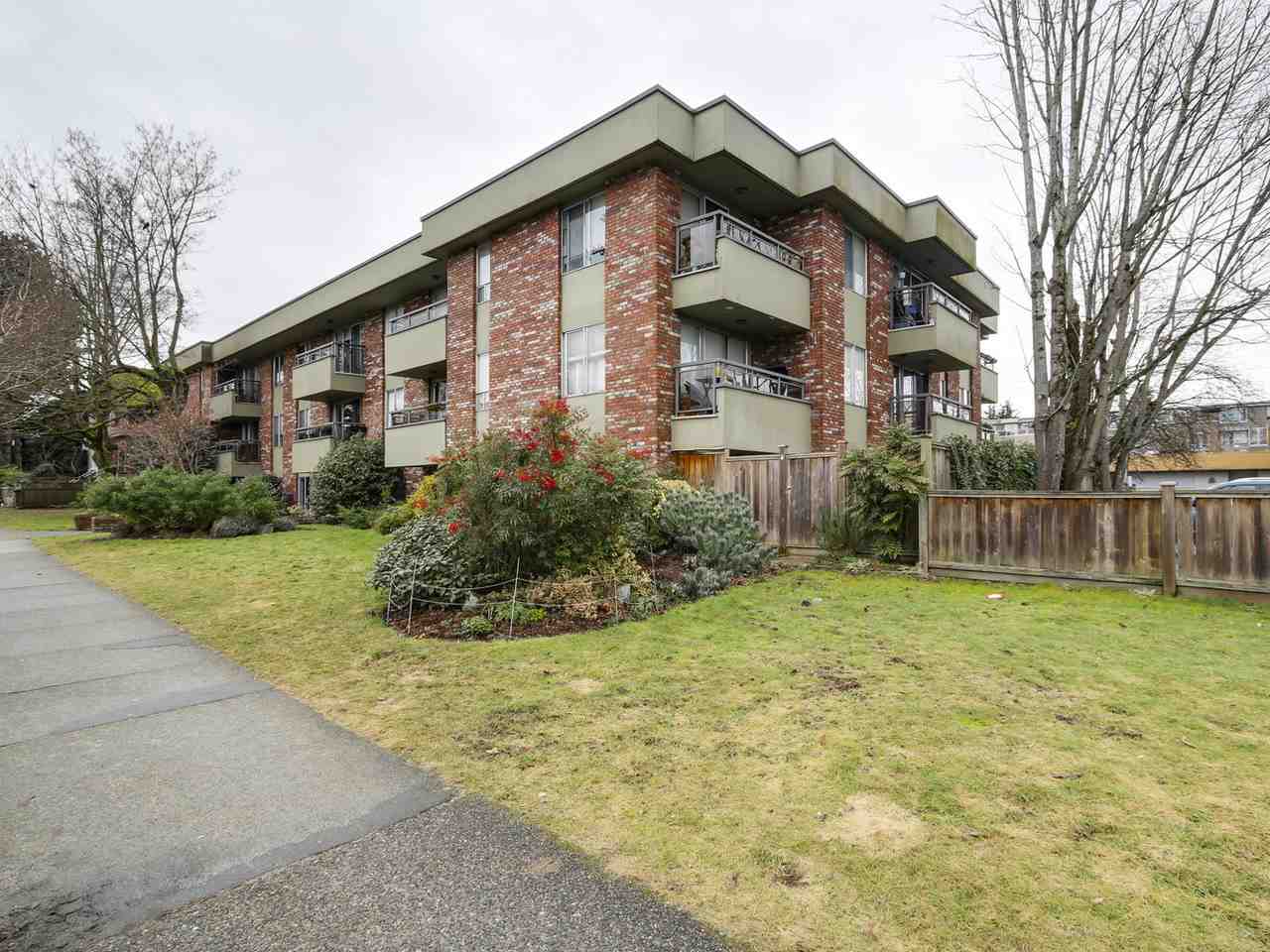 2211 5th Avenue West, Vancouver, BC V6K 1S4