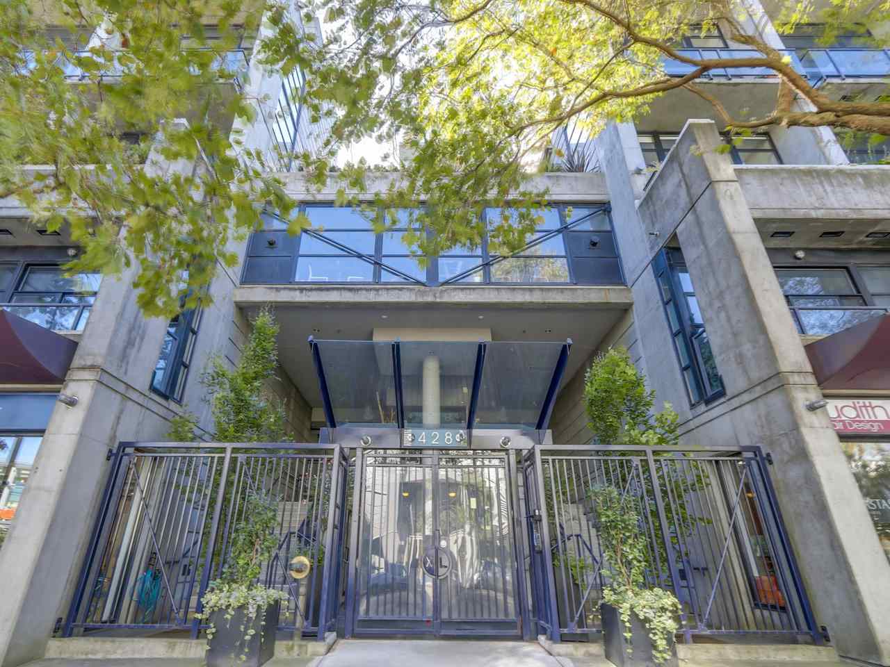 428 8th Avenue West, Vancouver, BC V5Y 1N9