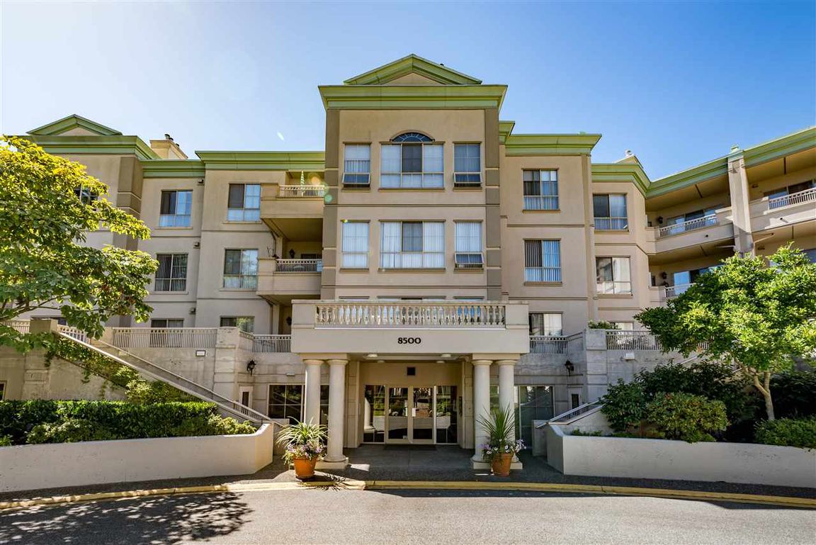 8500 General Currie Road, Richmond, BC V6Y 3V4