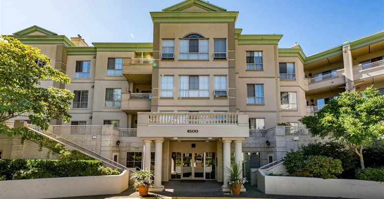 8500 General Currie Road, Richmond, BC V6Y 3V4