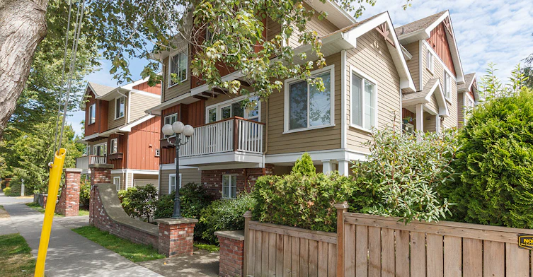 331 Oswego Street, Victoria, BC V8V 5A2