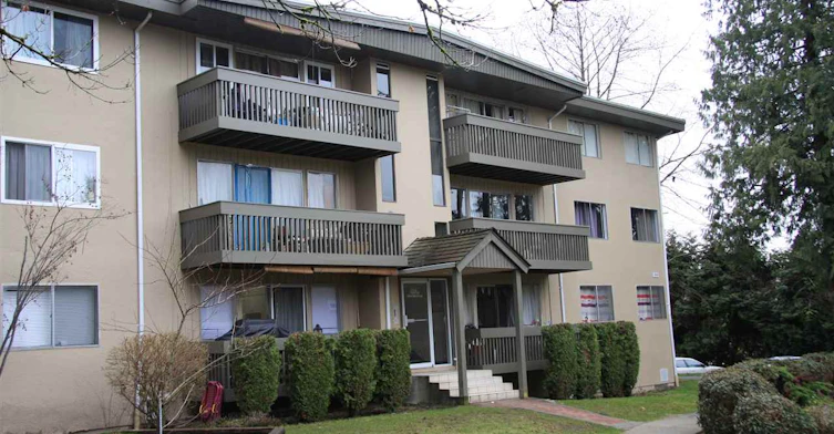 5932 Hastings Street, Burnaby, BC V5B 1R6