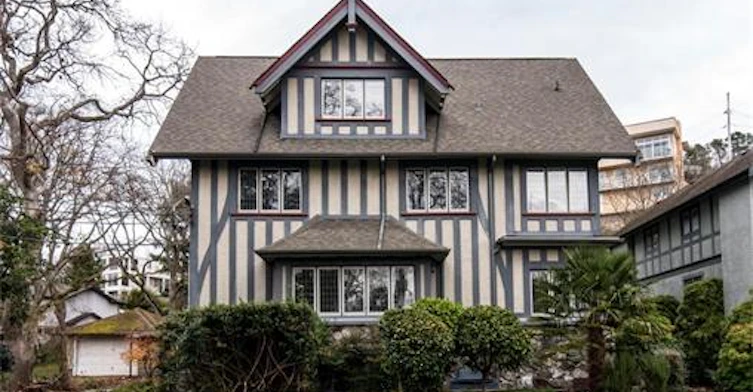 349 Foul Bay Road, Victoria, BC V8S 4G6