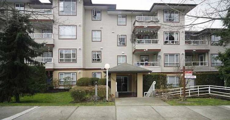5667 Smith Avenue, Burnaby, BC V5H 2K7