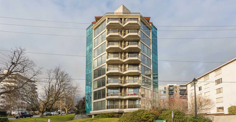 1689 Duchess Avenue, West Vancouver, BC V7V 1P7