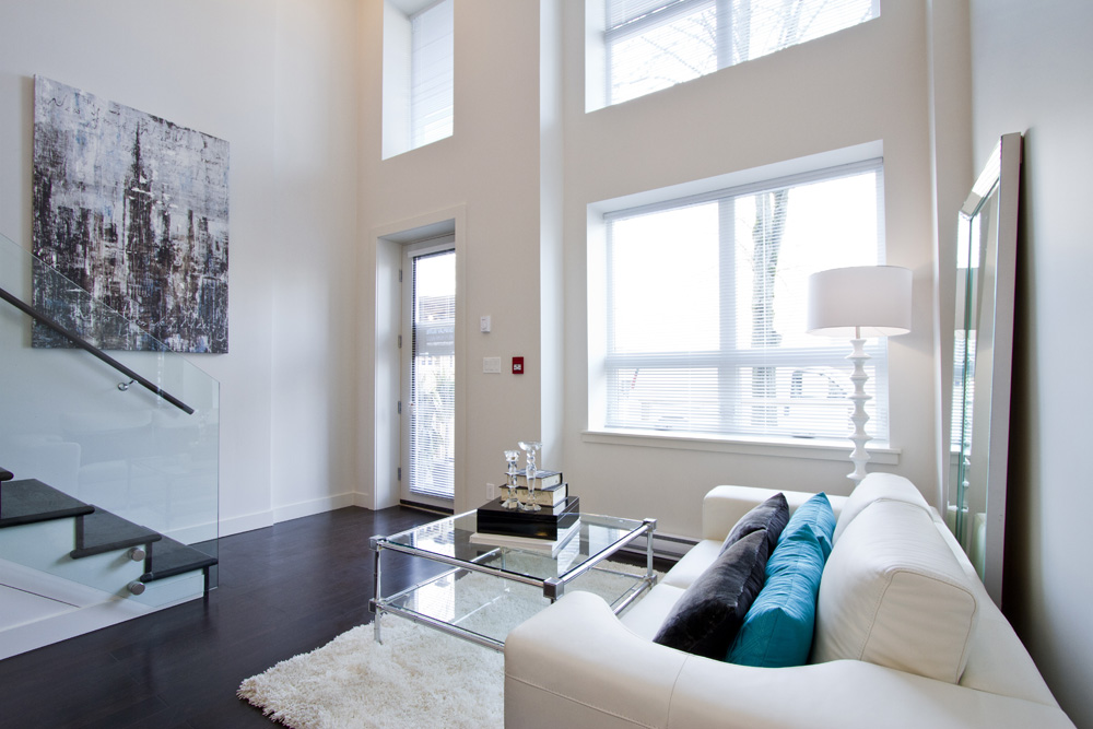 222 30th Avenue East, Vancouver, BC V5V 2V1 - 2