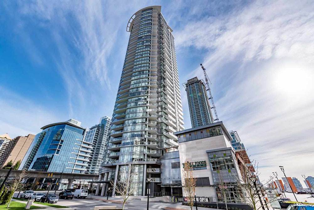 2008 Rosser Avenue, Burnaby, BC V5C 5E2 - 2