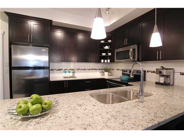 2330 Shaughnessy Street, Port Coquitlam, BC V3C 3C9 - 2