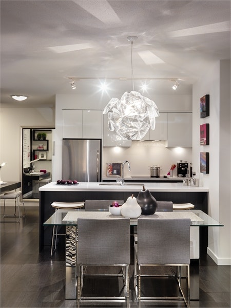 Silver, 6333 Silver Avenue Burnaby, BC REW