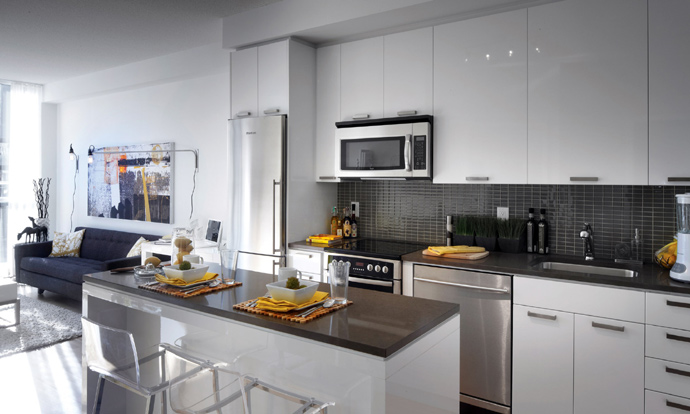 38 1st Avenue West, Vancouver, BC V5Y 0K3 - 4
