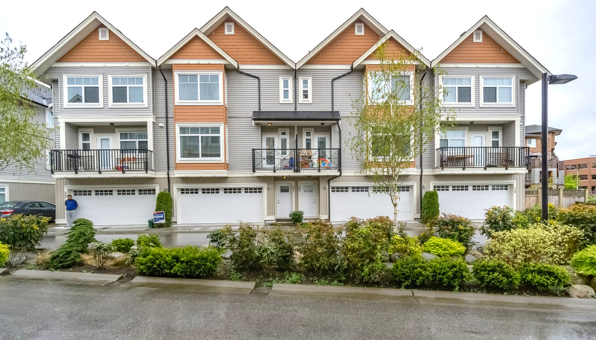 12092 70 Avenue, Delta, BC V3W 1A6
