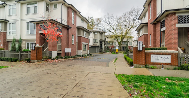 8355 164 Street, Surrey, BC V4N 1E3