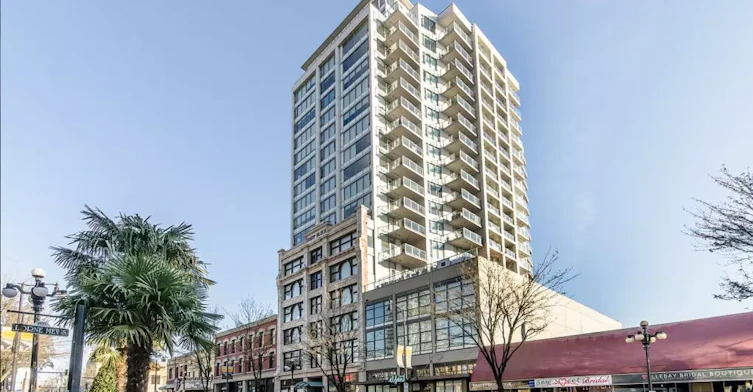 702 Columbia Street, New Westminster, BC V3M 1A9