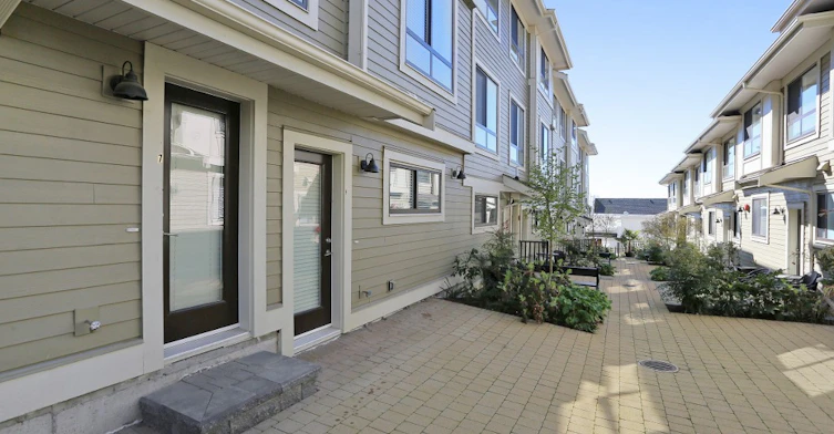 1346 Foster Street, Surrey, BC V4B 3X4 - 2