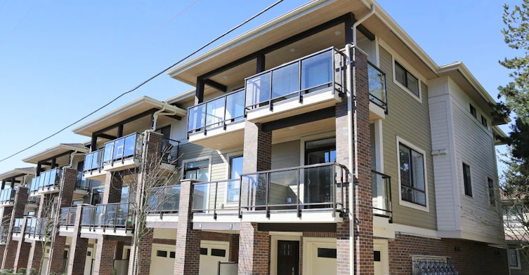 1346 Foster Street, Surrey, BC V4B 3X4