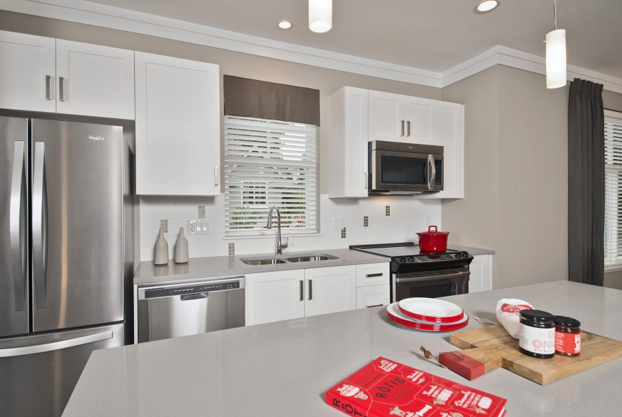 5858 142 Street Surrey , Surrey, BC V3X 1C8