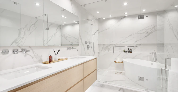 3601 West 16th Avenue, Vancouver, BC V6R 3C3 - 4