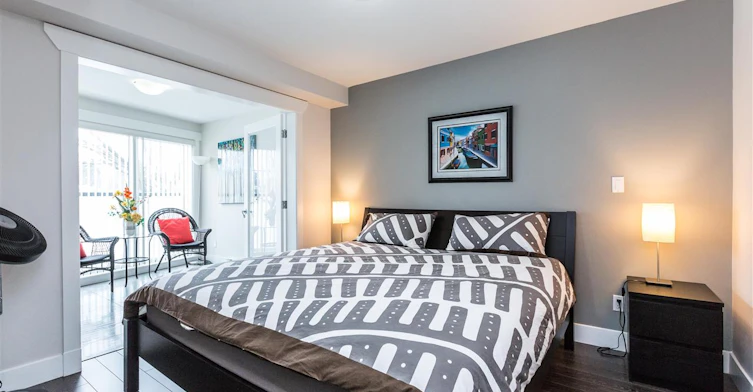 3437 Kingsway , Vancouver, BC V5R 5L3 - 2