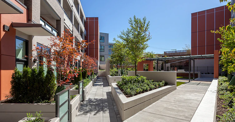 3456 Commercial Street , Vancouver, BC V5N 4E9 - 6