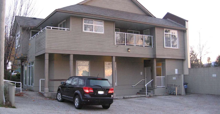 703 Gibsons Way, Gibsons, BC V0N 1V9