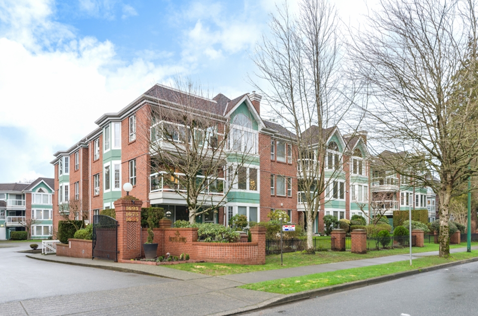 1675 Augusta Avenue, Burnaby, BC V5A 4S8