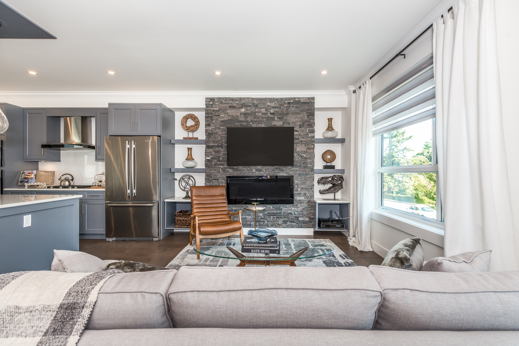 15885 16th Ave, Surrey, BC V4A 1S2 - 2