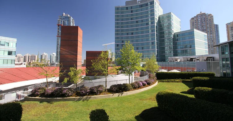 6028 Willingdon Avenue, Burnaby, BC V5H 4V1