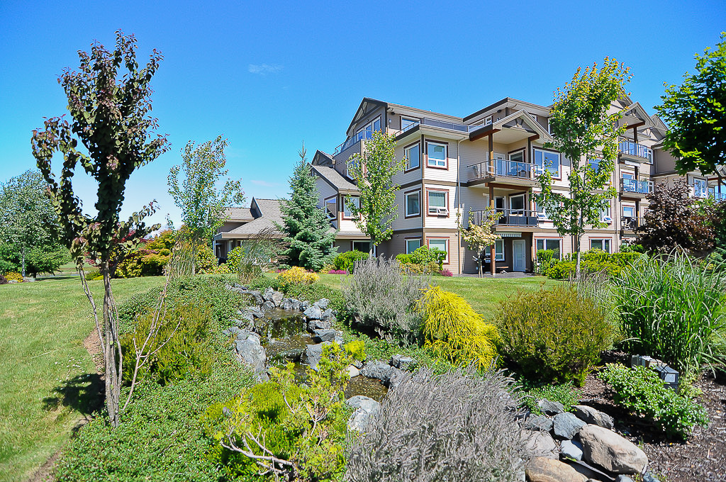 3666 Royal Vista Way, Courtenay, BC V9N 9X7 - 2