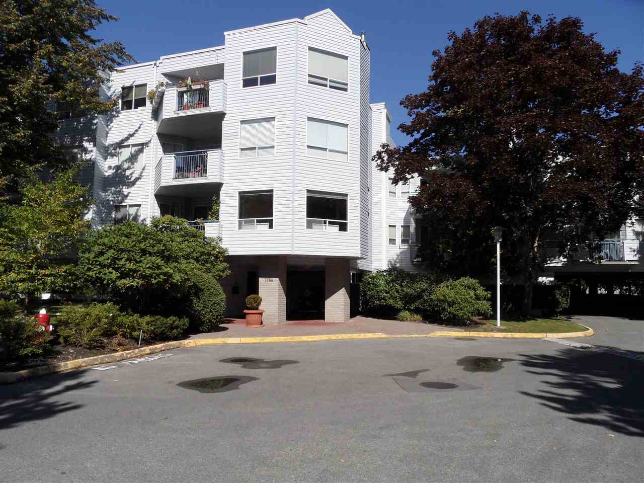 7760 Moffatt Road, Richmond, BC V6Y 1X8