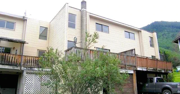 19 Dogwood Lane, Port Alice, BC V0N 2N0
