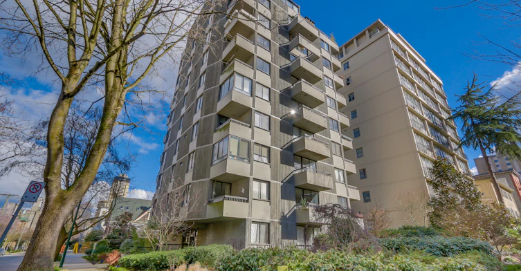 1108 Nicola Street, Vancouver, BC V6G 2E2