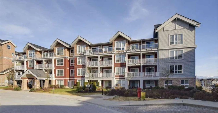 6450 194 Street, Surrey, BC V4N 6J9 - 2