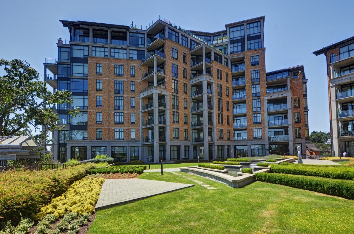 847 Dunsmuir Road, Esquimalt, BC V9A 0A5 - 2