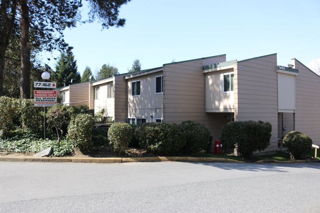 15225 105 Avenue, Surrey, BC V3R 1R9