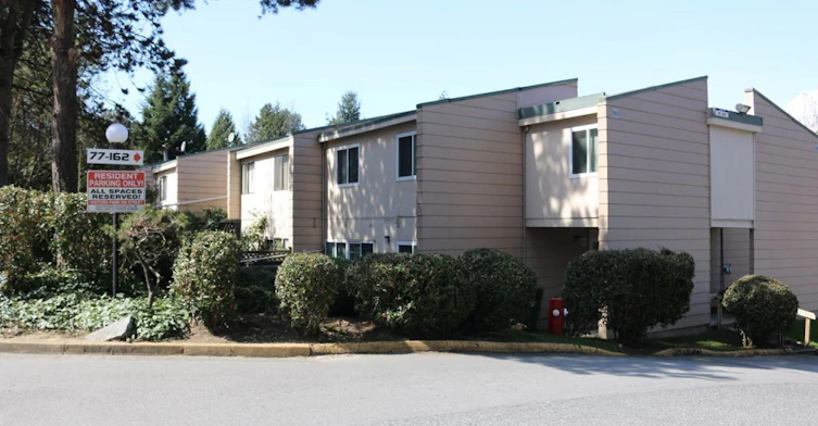 15225 105 Avenue, Surrey, BC V3R 1R9