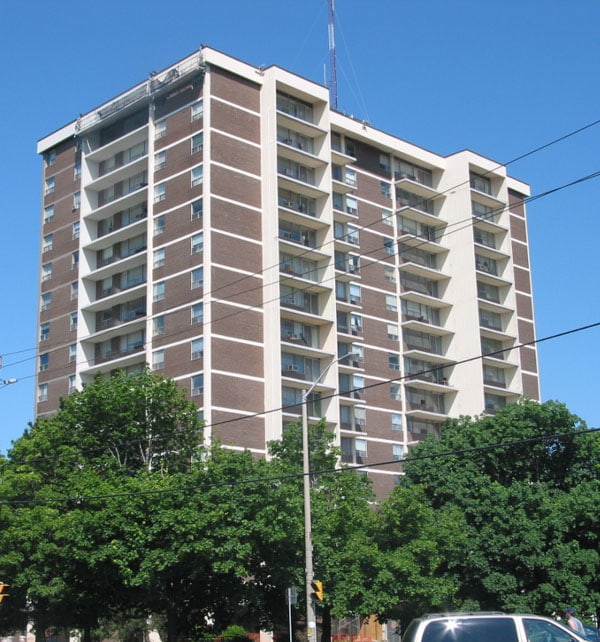 2200 Avenue Road, Toronto, ON M5M 4B9