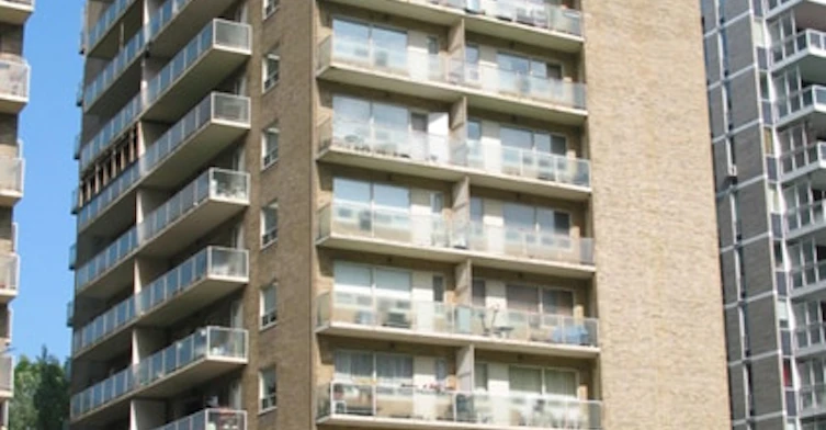 565 Avenue Road, Toronto, ON M4V 2J9