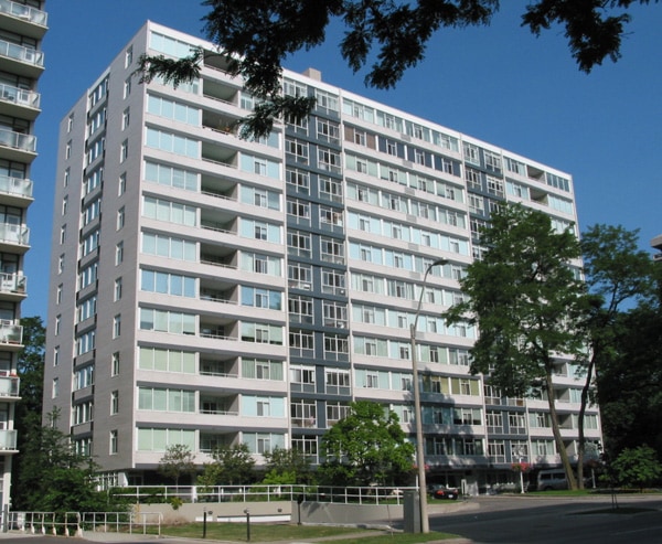 500 Avenue Road, Toronto, ON M4V 2J6