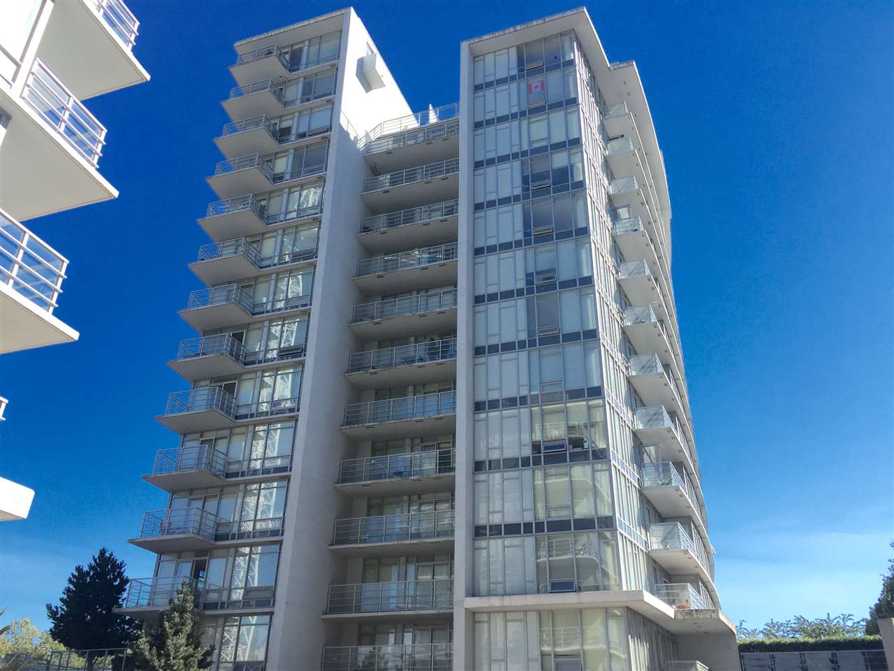 8288 Lansdowne Road, Richmond, BC V6X 0B3